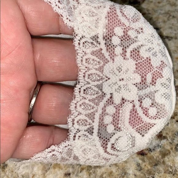 Ivory Lace Slipper - Picture 4 of 4